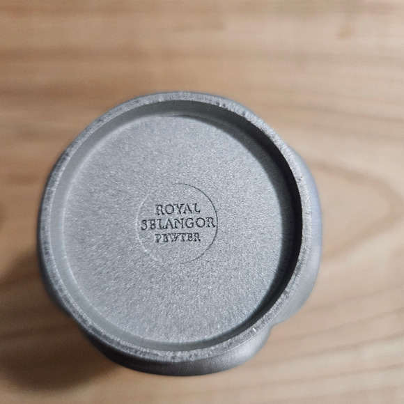 Royal Selangor Pewter Four Seasons Cup Embossed Floral Panel Tumbler - Picture 7 of 7